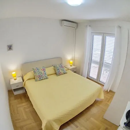 Apartman Marin *