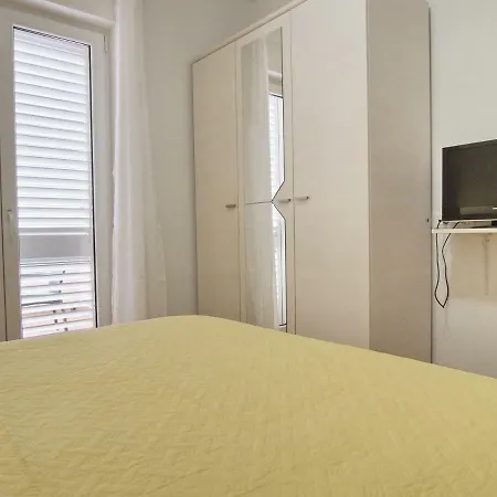 Apartman Marin *